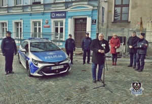 Na zdjęciu przemawia Burmistrz Mieroszowa.