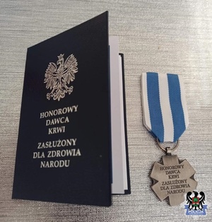 Książeczka honorowego Dawcy Krwi.