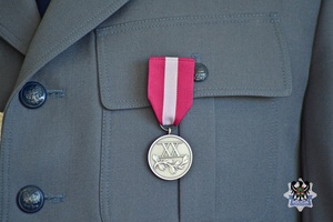 Na zdjęciu zbliżenie na medal.