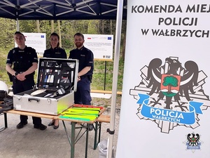 Na zdjęciu policjanci podczas ślubowania.