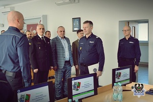 Na zdjeciu policjanci oraz zaproszeni goście podczas oprawy podsumowującej rok 2022.