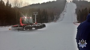 Na zdjęciu ratrak pod Dzikowcem.