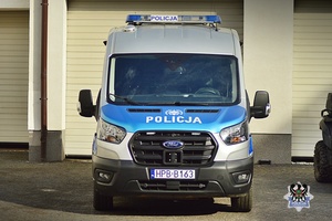 Na zdjęciu radiowóz policyjny.