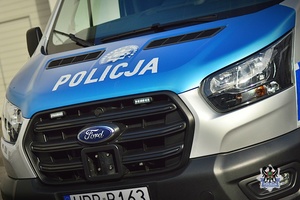 Na zdjęciu radiowóz policyjny.