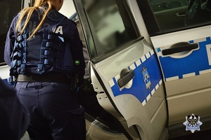W weekend w ręce wałbrzyskich policjantów wpadło troje poszukiwanych. Mężczyźni trafili już za kraty aresztu śledczego, a kobieta do zakładu karnego