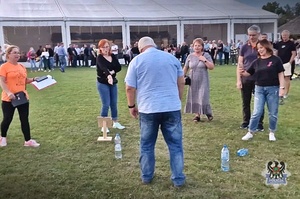 Na zdjęciu uczestnicy biesiady podczas udziały w konkursie.