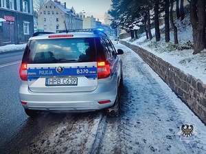 Nie wsiadaj „za kółko” mając zakaz sądowy. Wałbrzyscy policjanci wiedzą, kto nie posiada prawa jazdy