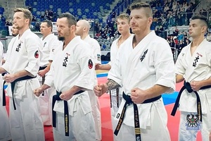 Na zdjęciu zawodnicy podczas prezentacji przed zawodami.
