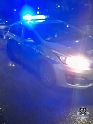 Zatrzymany przez policjantów z Boguszowa-Gorc 46-latek był pod wpływem alkoholu i kierował samochodem pomimo sądowego zakazu