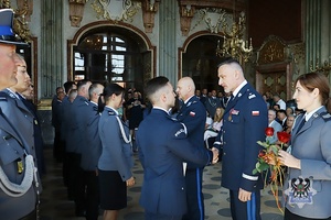 Na zdjęciu uczestnicy uroczystości Święta Policji.