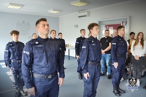 Na zdjęciu policjanci podczas uroczystości ślubowania.