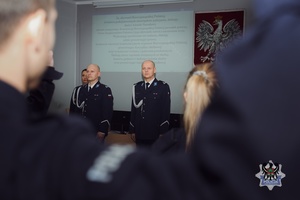 Na zdjęciu policjanci podczas oficjalnego ślubowania.