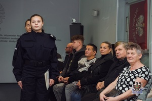 Na zdjęciu policjanci podczas oficjalnego ślubowania.