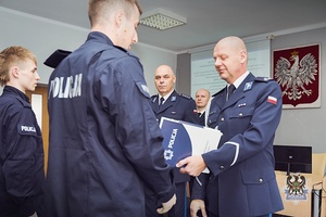 Na zdjęciu policjanci podczas uroczystości