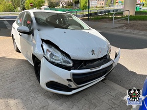 Zdjęcia  z kolzji, uszkodzone pojazdy