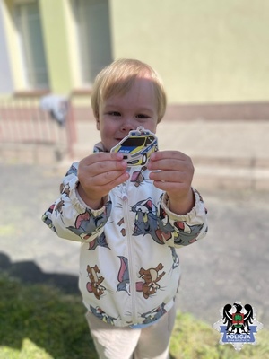 zdjęcia  z wizyty policjantów w przedszkolu