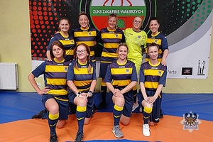 Pierwsza kobieca drużyna piłki nożnej z Komendy Miejskiej Policji w Wałbrzychu gotowa na Mundial Uniejów – na 100-lecie Kobiet w Policji!