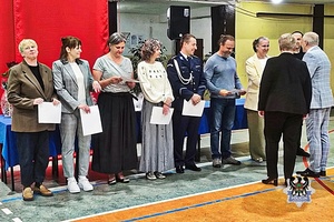 Na zdjęciu uczestnicy uroczystego dnia kadeta w IV Liceum Ogólnokształcącym.
