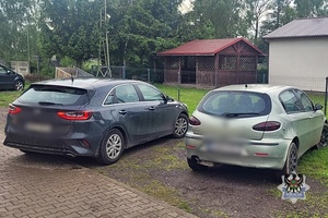 Na zdjęciu nieoznakowany radiowóz oraz kontrolowany samochód.