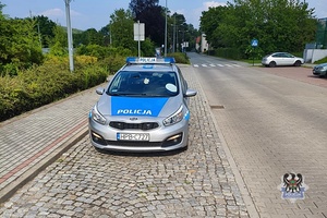 Kontrole autokarów codziennie o poranku przy ul. Ratuszowej w Wałbrzychu