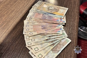 Na zdjęciu zabezpieczona gotówka.
