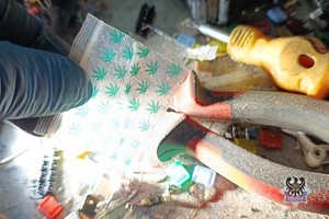 Na zdjeciu zabezpieczone narkotyki w postaci amfetaminy.