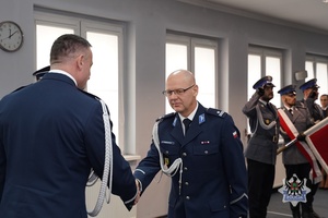 Na zdjęciu policjanci podczas uroczystości.