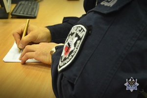 Dowiedział się, że jest poszukiwany listem gończym, dlatego zgłosił się do wałbrzyskiej komendy