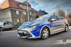 Na zdjęciu policyjny radiowóz