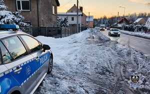 Na zdjęciu policyjny radiowóz .