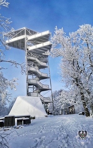 Widoki w trakcie wyjścia policjantek i pracownic wałbrzyskiej komendy na Trójgarb.