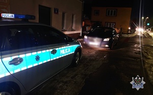 Na zdjęciu uszkodzony w wyniku kolizji drogowej pojazd.