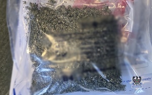 Na zdjęciu narkotyki w postaci marihuany.