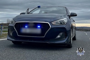 Tym razem dwóch kierujących zatrzymanych z cofniętymi uprawnieniami do prowadzenia pojazdów