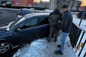 Na zdjęciu pojazdy biorące udział w pościgu.