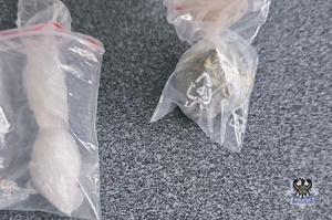 Na zdjeciu zabezpieczone narkotyki.