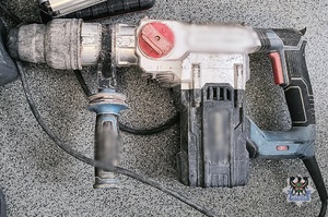 Na zdjęciu jedno z odzyskanych elektronarzędzi.