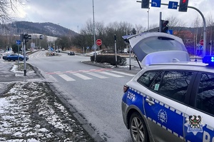 Na zdjęciu radiowóz.