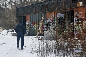 Akcja Zima 2025/2026 –  Wałbrzyscy policjanci apelują: nie bądźmy obojętni na los innych