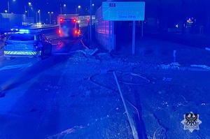 Na zdjęciu uszkodzony w wyniku kolizji drogowej autobus.