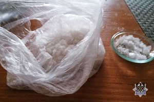 Z czarnego rynku znikają spore ilości substancji psychotropowych. Dwie osoby z zarzutami