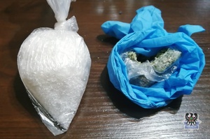 Kolejne skuteczne zatrzymania osób posiadających narkotyki