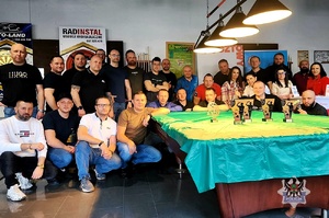 Na zdjęciu zawodnicy biorący udział w turnieju.