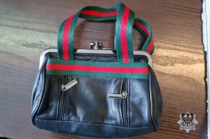 Na zdjęciu portfel.