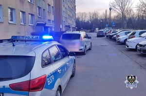 Nie załamuj rąk, kiedy masz chwilę zwątpienia. Pamiętaj, że zawsze możesz zwrócić się do policjantów o pomoc