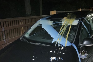 Była pijana i wyładowała swoją złość na samochodzie należącym do sąsiada. 39-latka odpowie teraz przed sądem