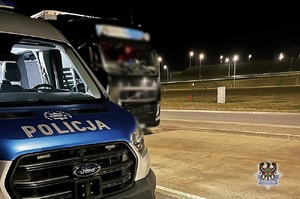 Magnesem zaingerował w pracę tachografu i drogomierza. Teraz 44-latek odpowie za popełnienie przestępstwa