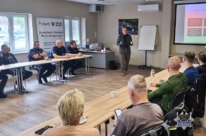 Na zdjęciu uczestnicy warsztatów podczas zajęć.
