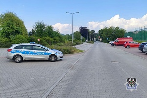 Na zdjęciu radiowóz w rejonie miejsca przyszłych kontroli.