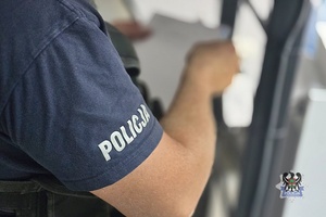 policjant umundurowany